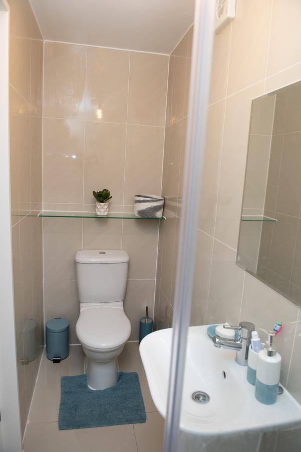 Pinehill Rooms Reading Esterno foto