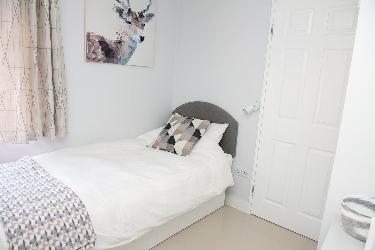 Pinehill Rooms Reading Esterno foto